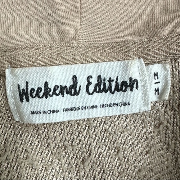 5/$25 Weekend Edition Tan Beige Sherpa Teddy Pullover Hoodie M - Picture 10 of 14